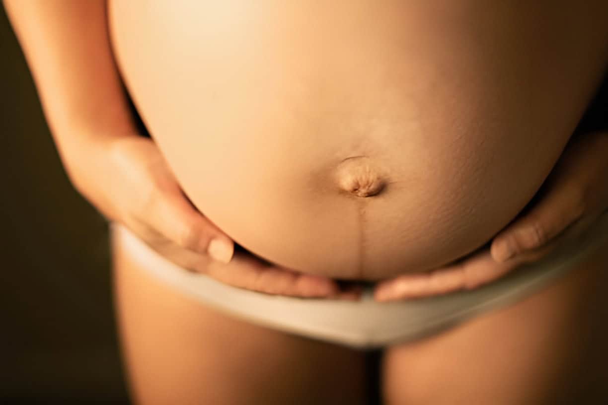 6. Linea Nigra (Dark Line on the Belly)