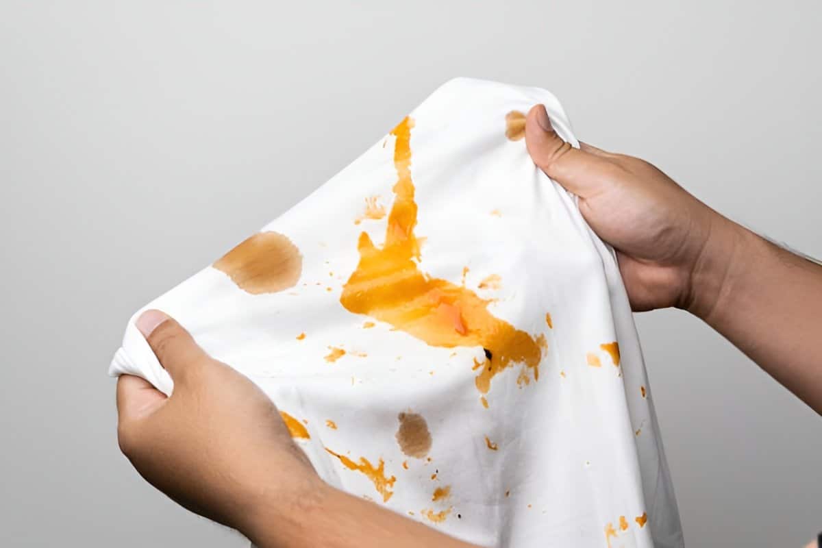 9. Have a Go-To Outfit for Emergencies