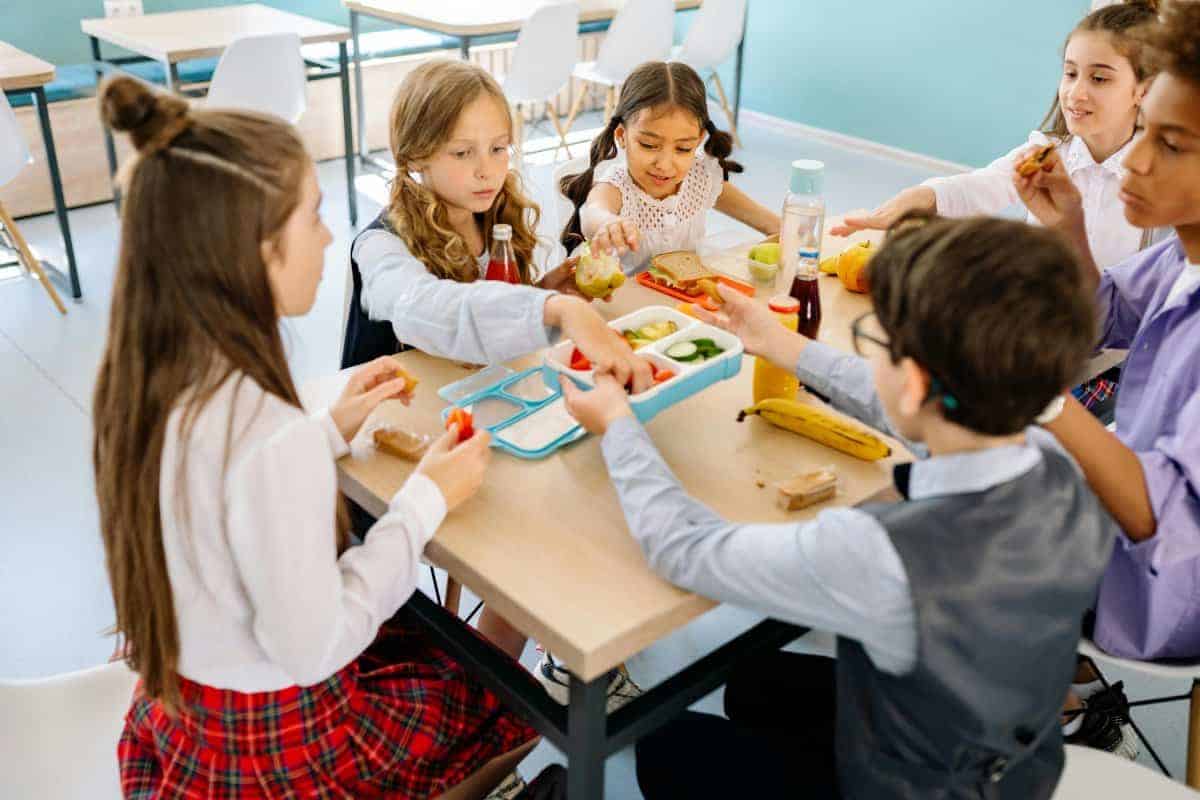 4. Who did you sit with at lunch?